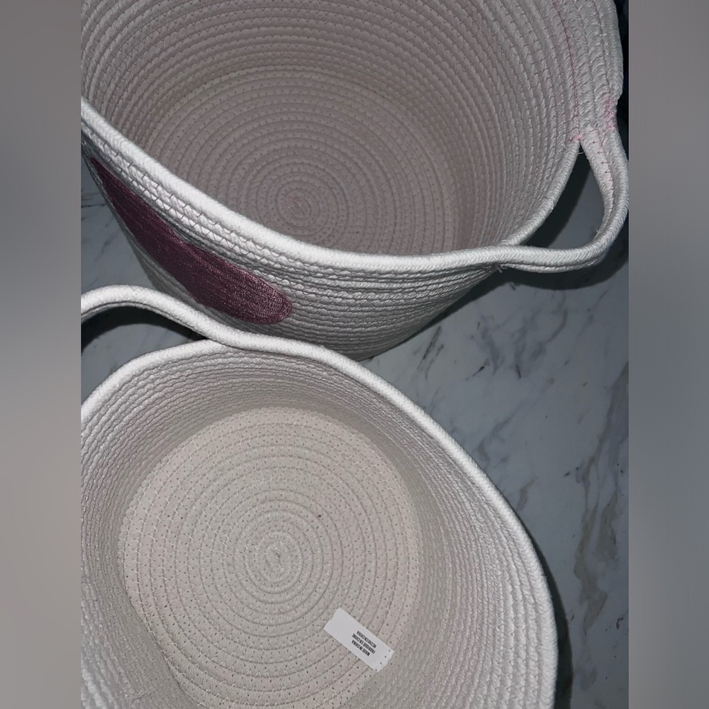 Set of 2 Decorative Coiled Rope Baskets with Heart Design - Picture 4 of 4